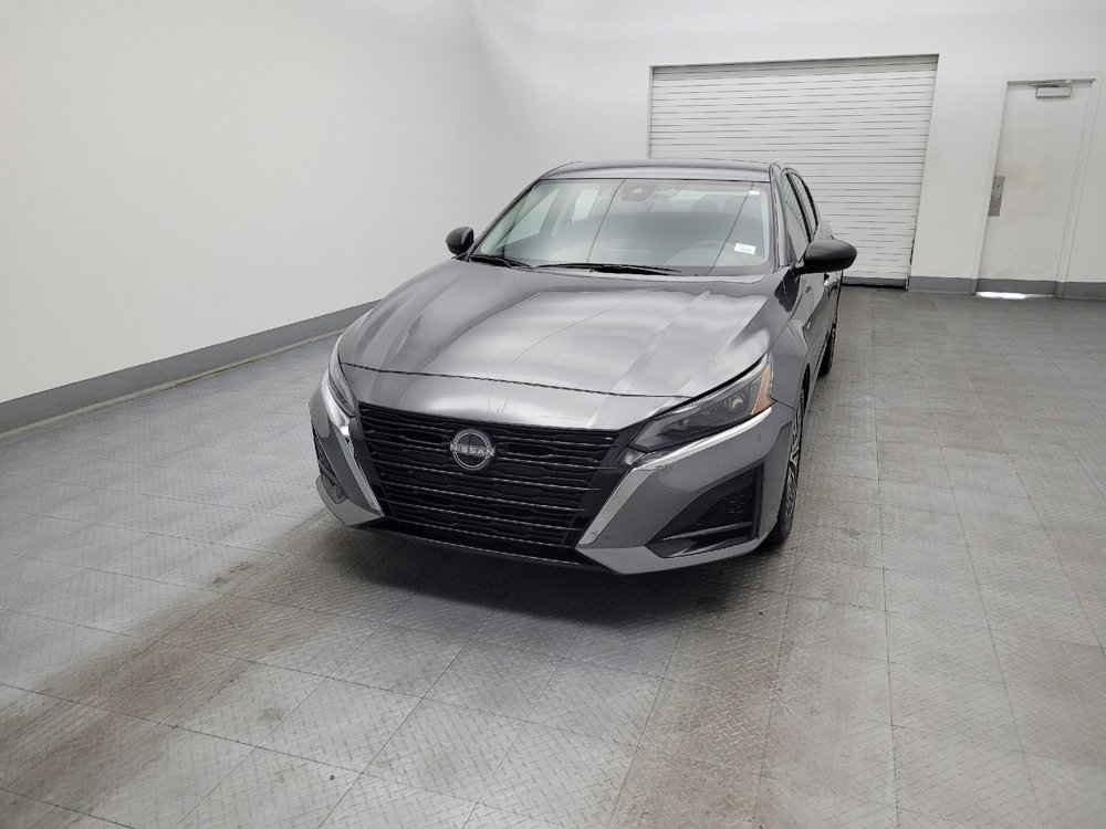 Used 2024 Nissan Altima 2.5 SV image 15