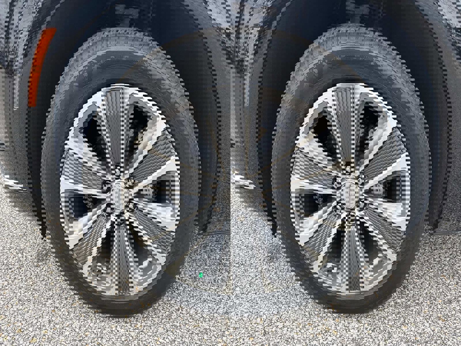 Used 2026 Cadillac Vistiq Luxury image 10