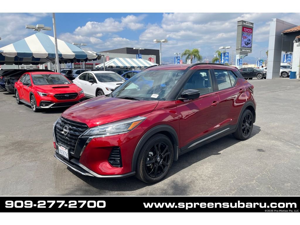 Used 2022 Nissan Kicks SR w/ Premium Package FWD image 1