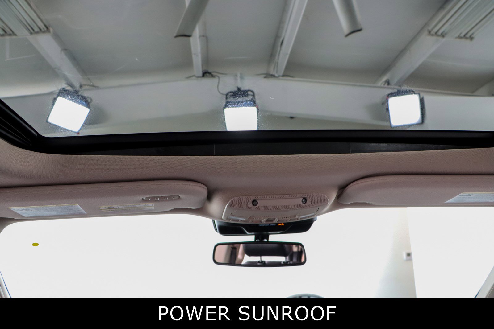 Used 2022 Ford Expedition XLT image 22