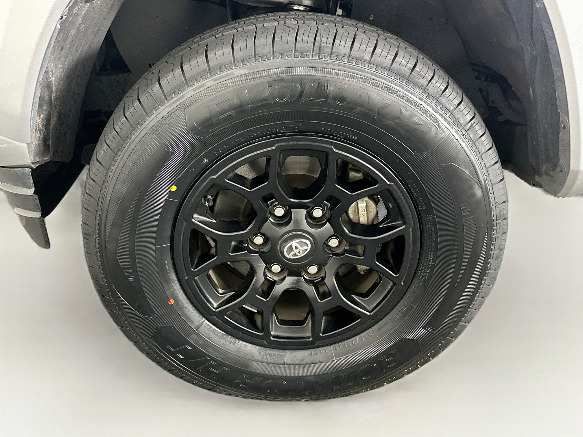 Used 2022 Toyota Tacoma SR5 w/ Technology Package RWD image 11