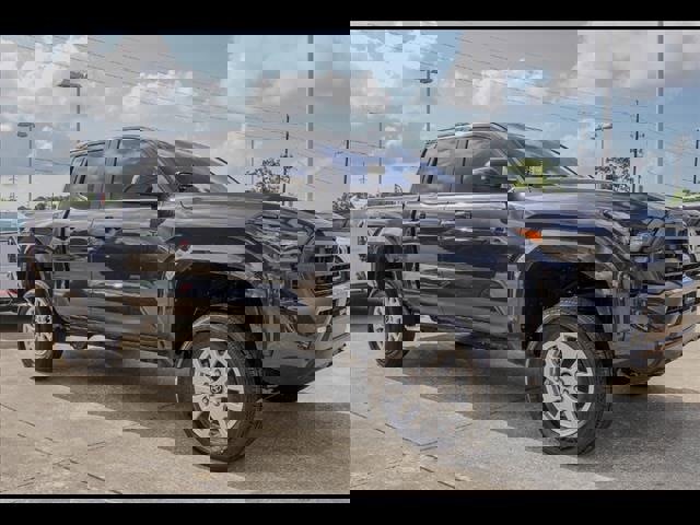 Used 2024 Toyota Tacoma 4x4 Double Cab image 3