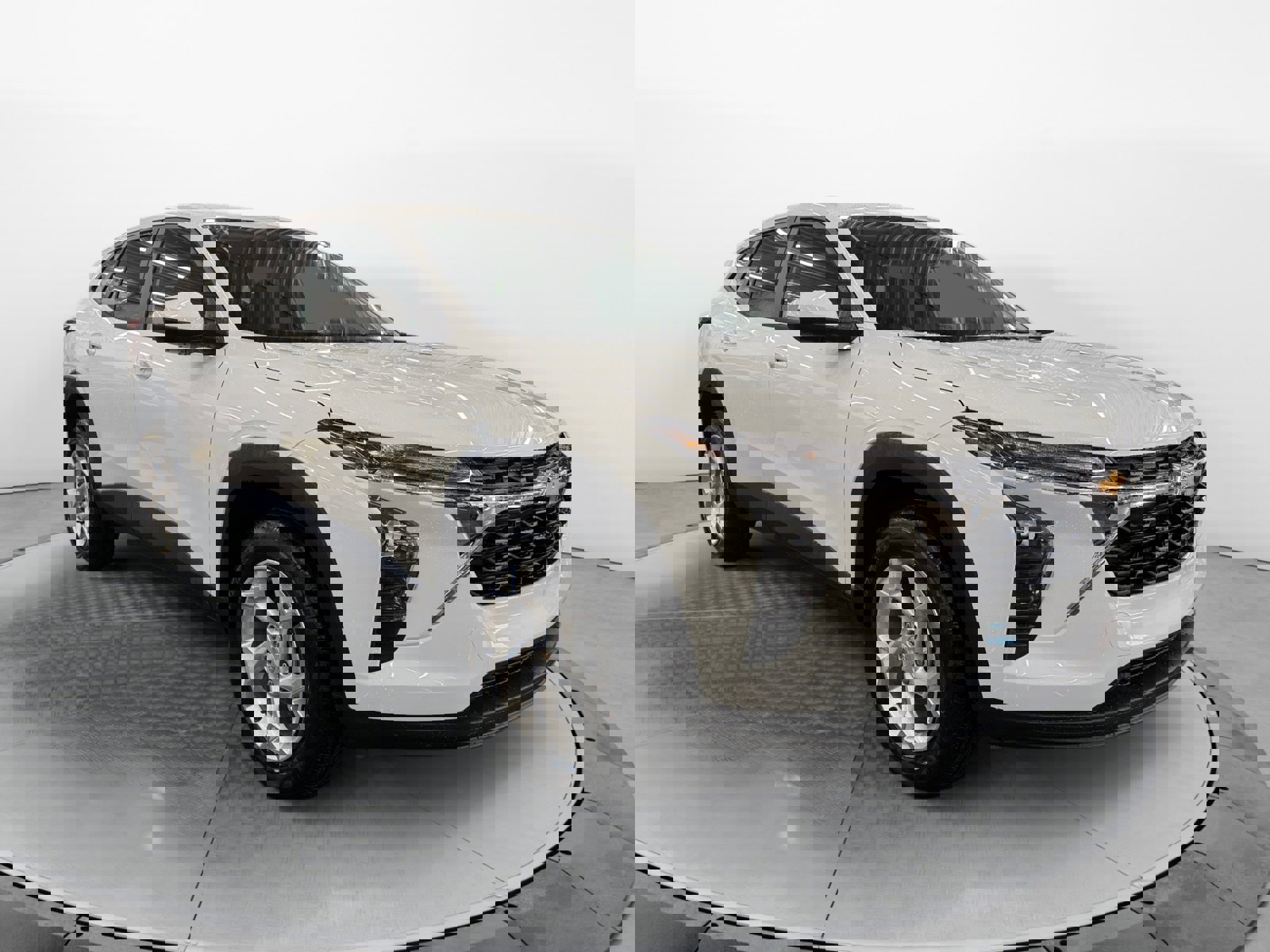 New 2026 Chevrolet Trax LS w/ LS Convenience Package image 4