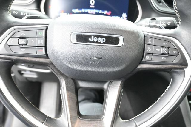 Used 2022 Jeep Grand Cherokee Limited RWD image 11