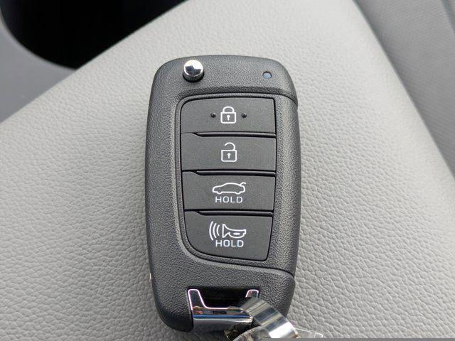 New 2026 Hyundai Elantra SE image 22