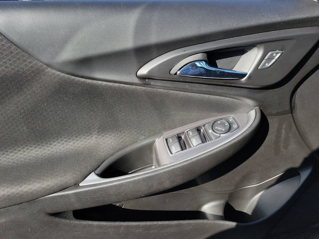 Used 2023 Chevrolet Malibu LT image 16