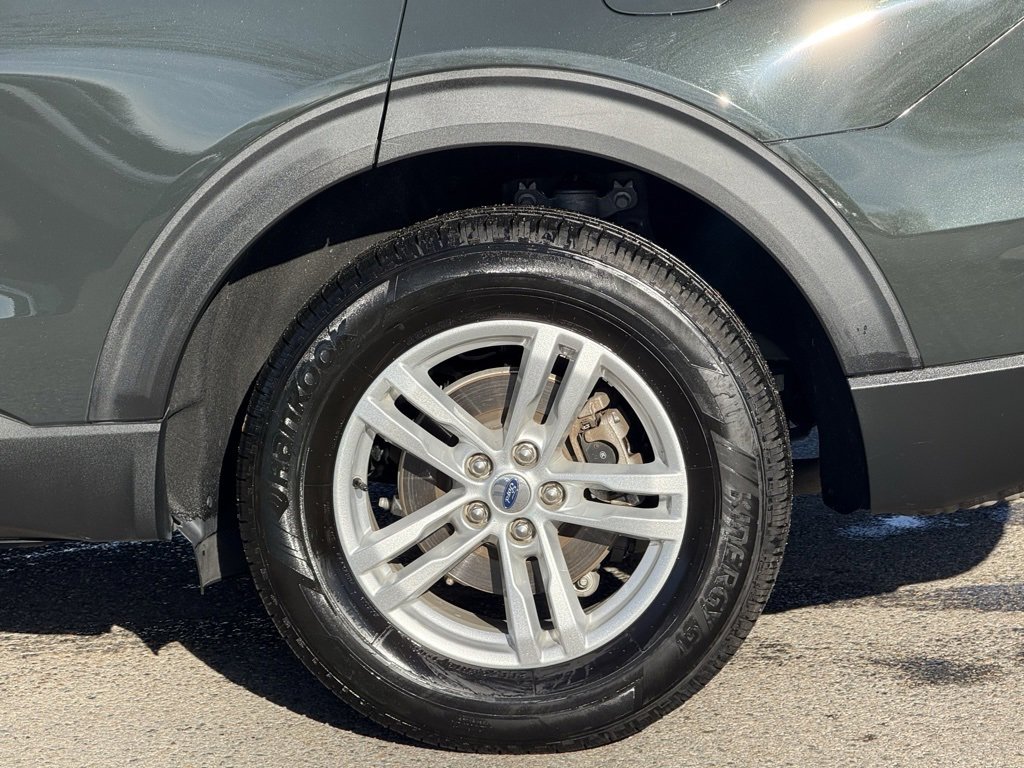 Used 2022 Ford Explorer XLT w/ Equipment Group 202A image 11