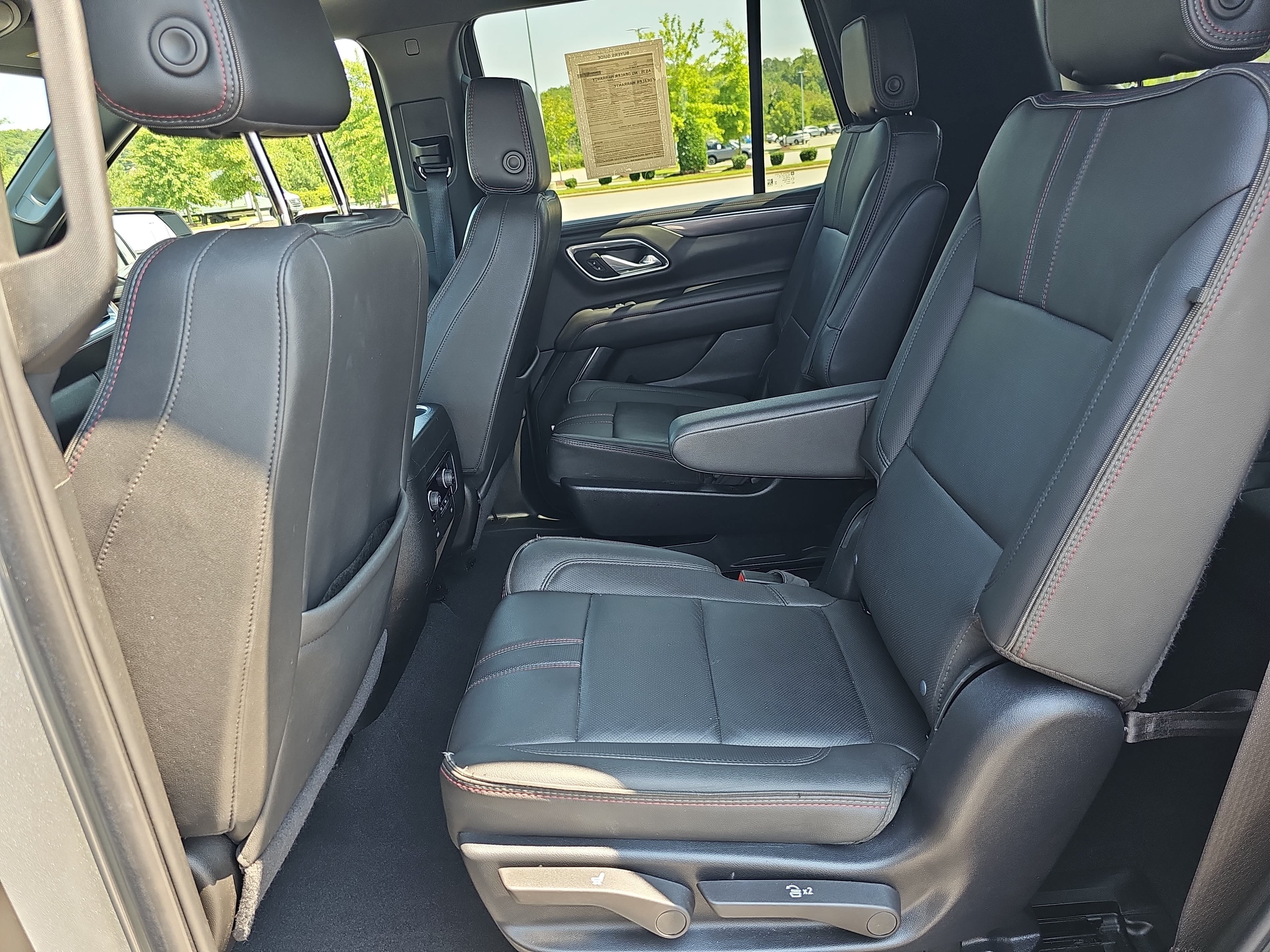 Used 2024 Chevrolet Tahoe RST w/ Luxury Package AWD/4WD image 13