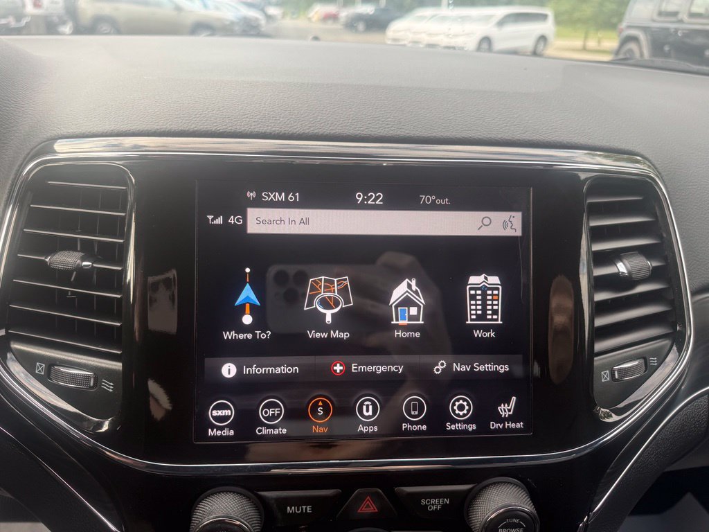 Certified 2022 Jeep Grand Cherokee Limited AWD/4WD image 23