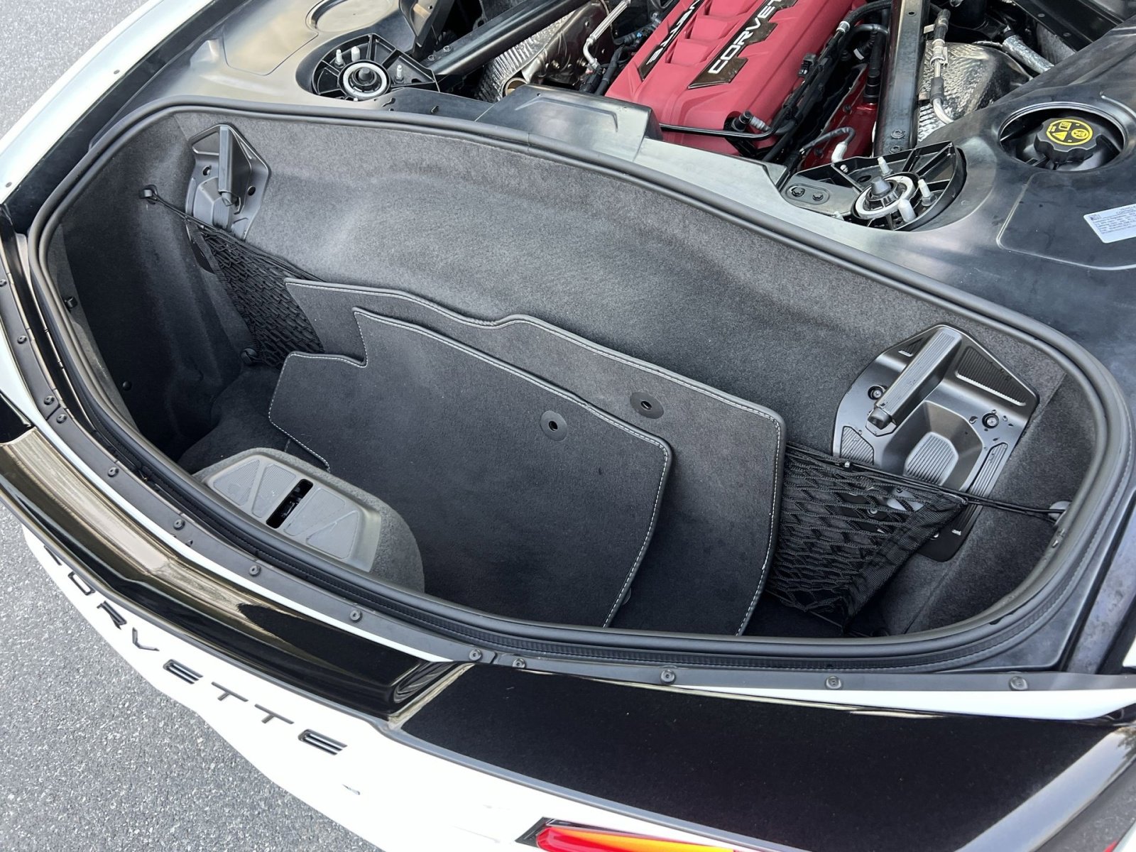 Used 2024 Chevrolet Corvette Stingray Coupe w/ Z51 Performance Package RWD image 23