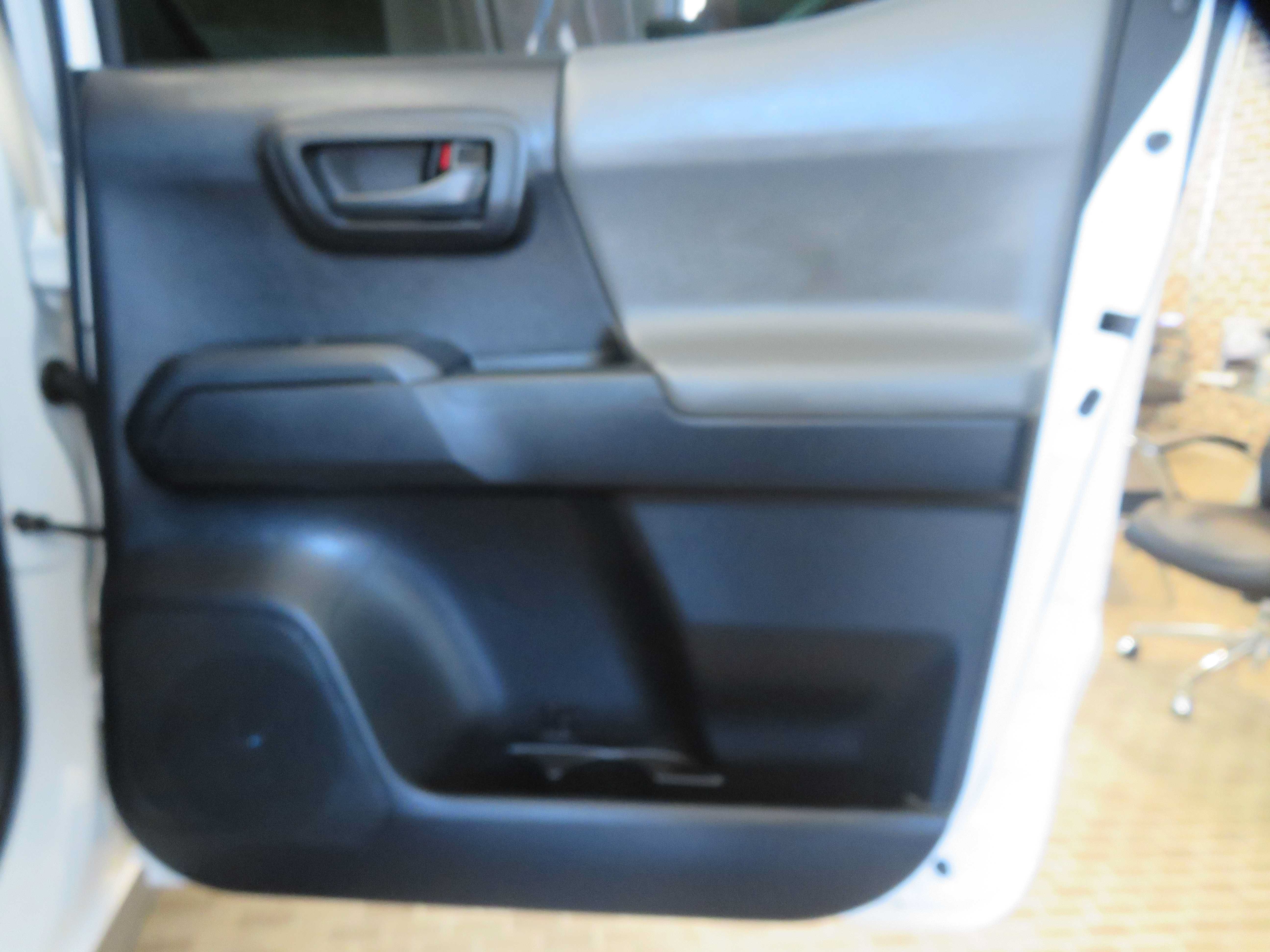 Used 2020 Toyota Tacoma SR AWD/4WD image 20