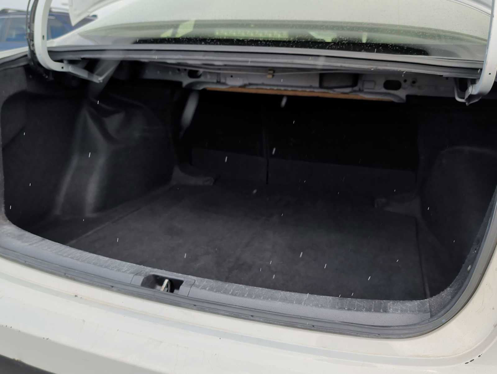 Used 2023 Toyota Corolla LE image 18