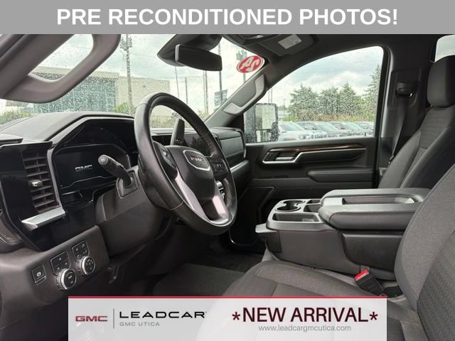 Used 2024 GMC Sierra 2500 SLE w/ SLE Value Package; AWD/4WD image 16