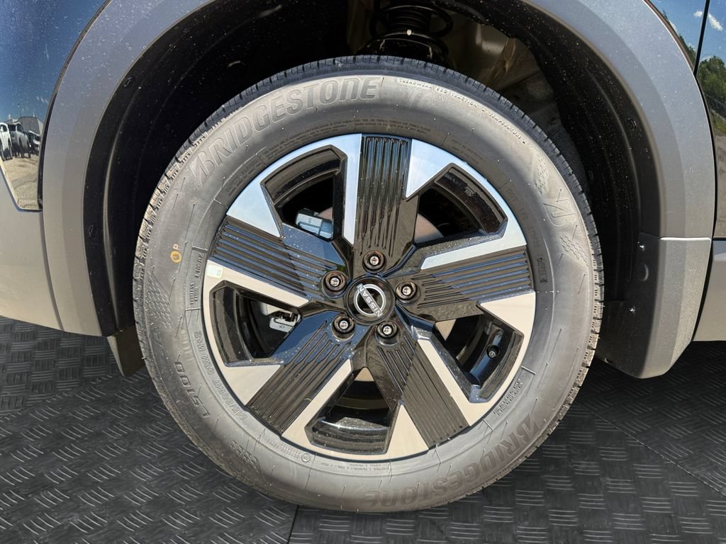 New 2026 Nissan Kicks SV w/ Cold Weather Package AWD/4WD image 20