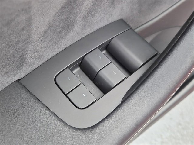 Used 2021 Tesla Model 3 Standard Range Plus image 21