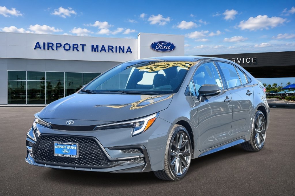 Used 2025 Toyota Corolla SE FWD image 4