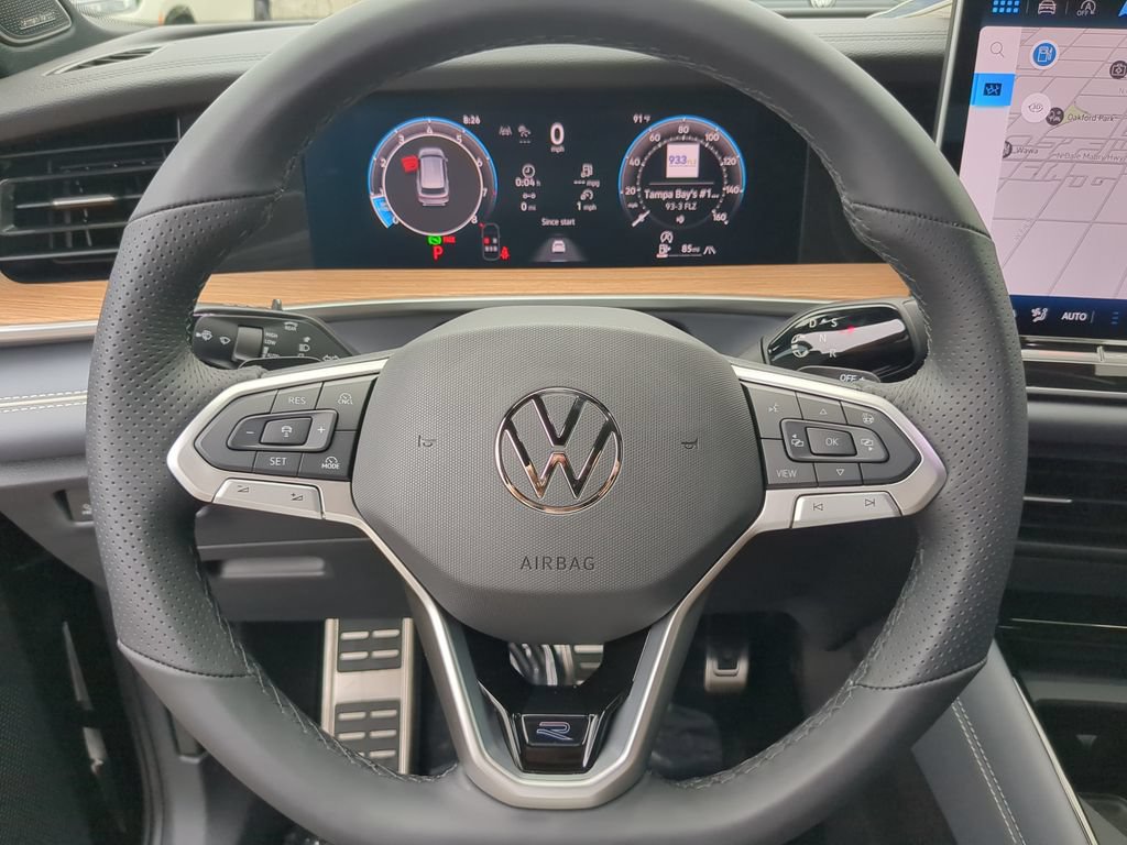 New 2026 Volkswagen Tiguan SEL R-Line AWD/4WD image 30
