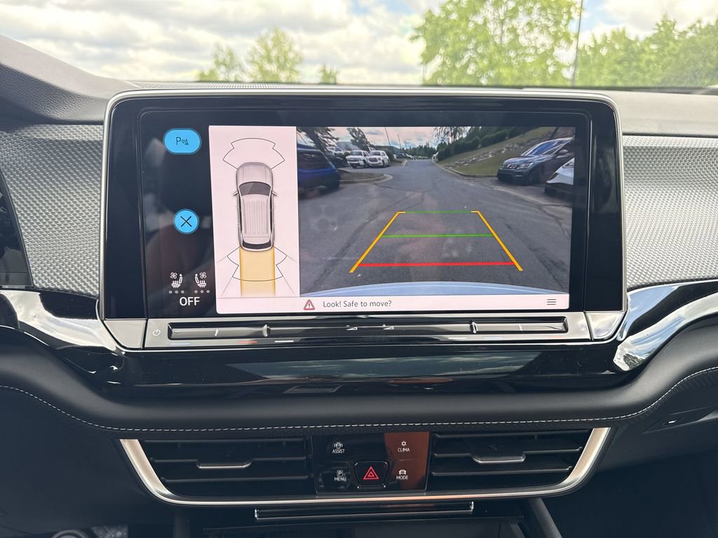 New 2025 Volkswagen Atlas Cross Sport SEL image 30