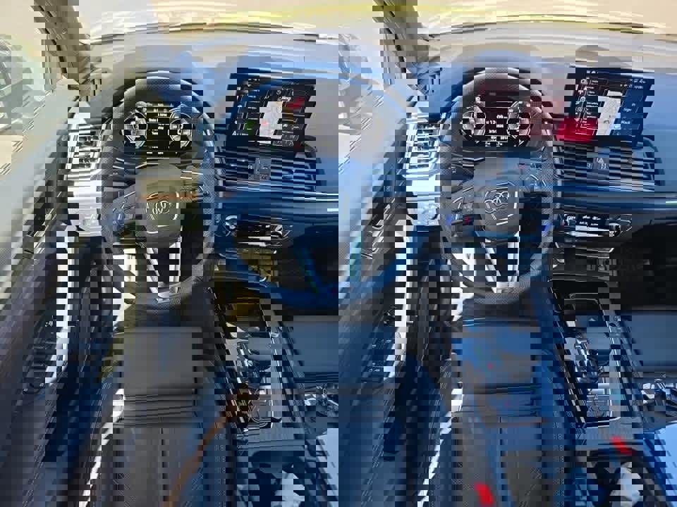 Used 2025 Audi Q5 e Premium Plus w/ Premium Plus Package image 10