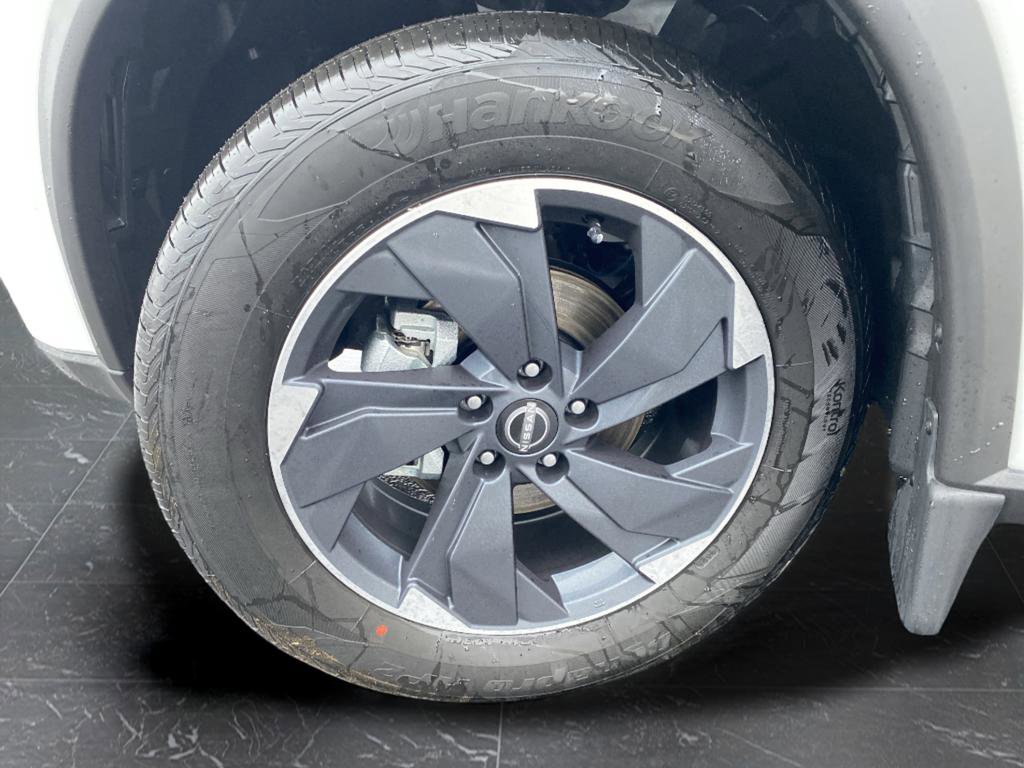 New 2026 Nissan Rogue SV image 31