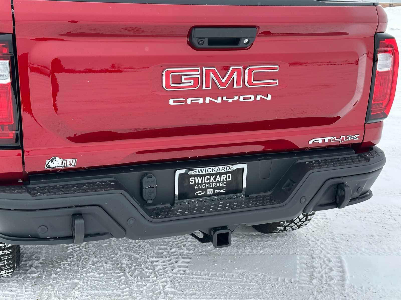 New 2026 GMC Canyon AT4X w/ AT4X AEV Edition AWD/4WD image 13