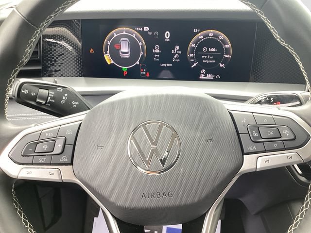Used 2026 Volkswagen Tiguan SE AWD/4WD image 12