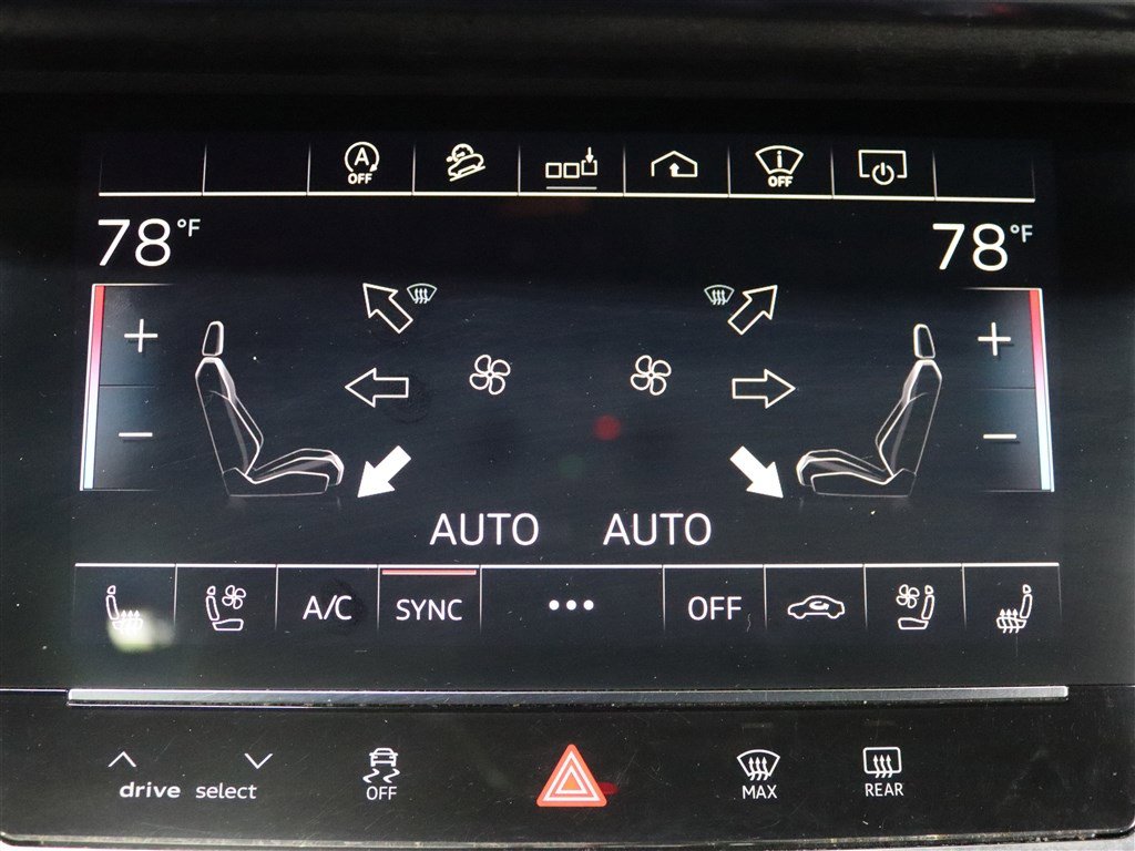 Used 2020 Audi Q7 3.0T Prestige w/ Prestige Package image 31