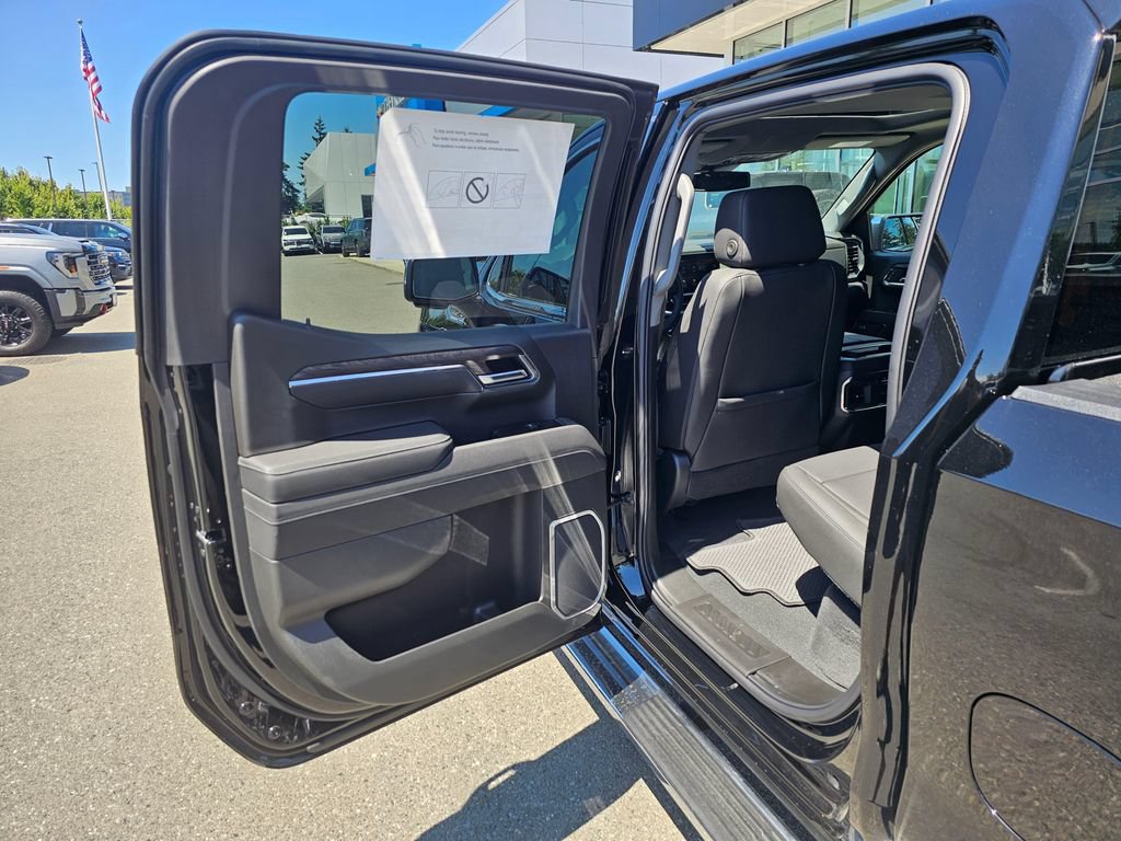 New 2026 GMC Sierra 1500 SLT w/ SLT Premium Plus Package AWD/4WD image 16