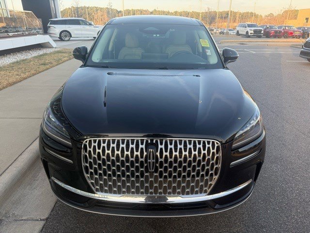 Certified 2024 Lincoln Corsair FWD w/ Equipment Group 101A image 3