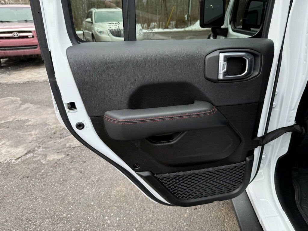 Used 2023 Jeep Wrangler Unlimited Rubicon 4xe image 36