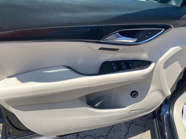 Used 2021 Buick Envision Essence image 17