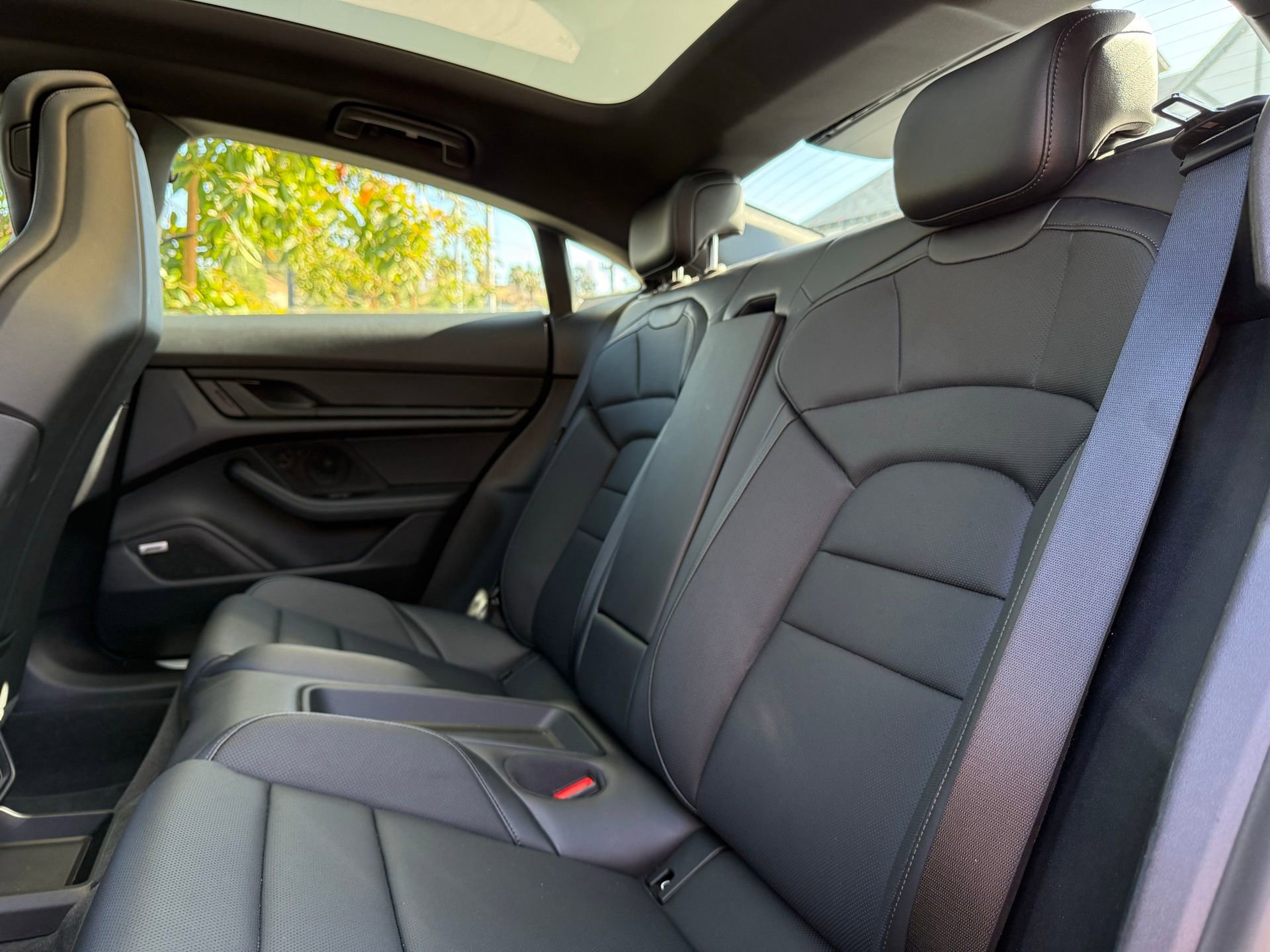 Certified 2024 Porsche Taycan 4S AWD/4WD image 28