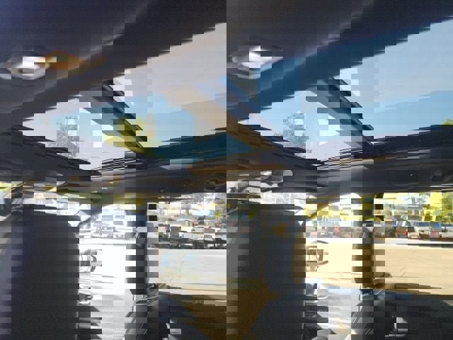 New 2026 Chrysler Pacifica Limited w/ S Appearance Package image 2