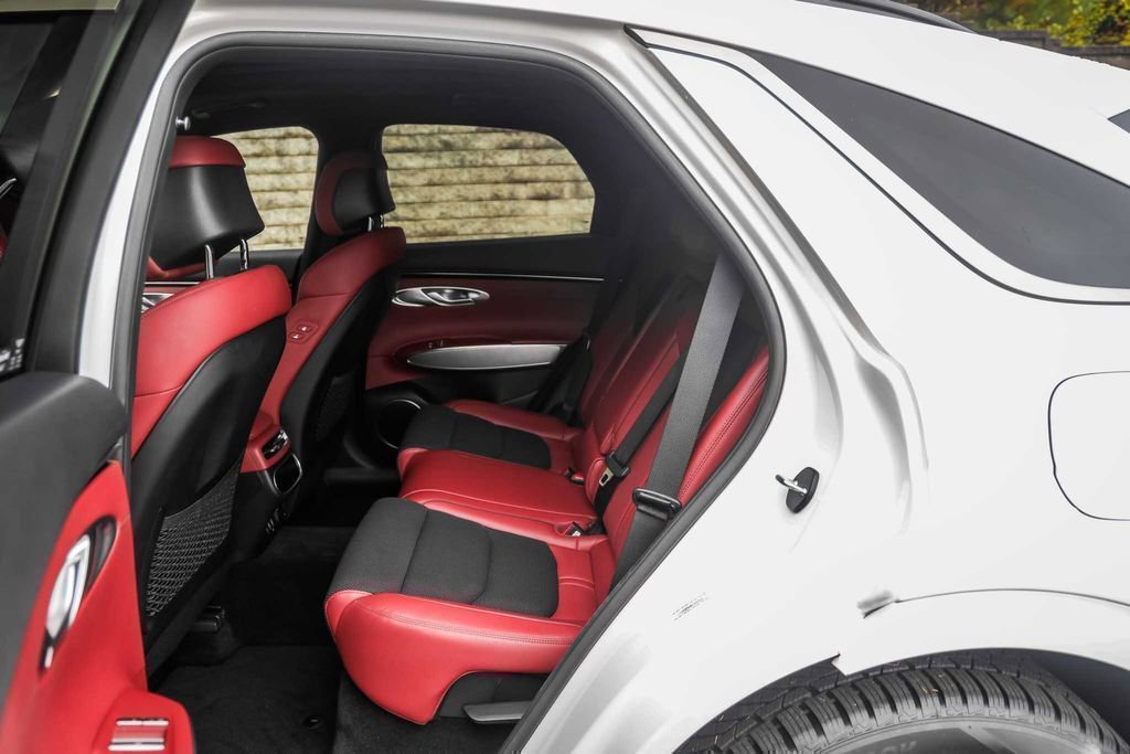 Used 2023 Genesis GV70 3.5T Sport w/ Cargo Package image 21