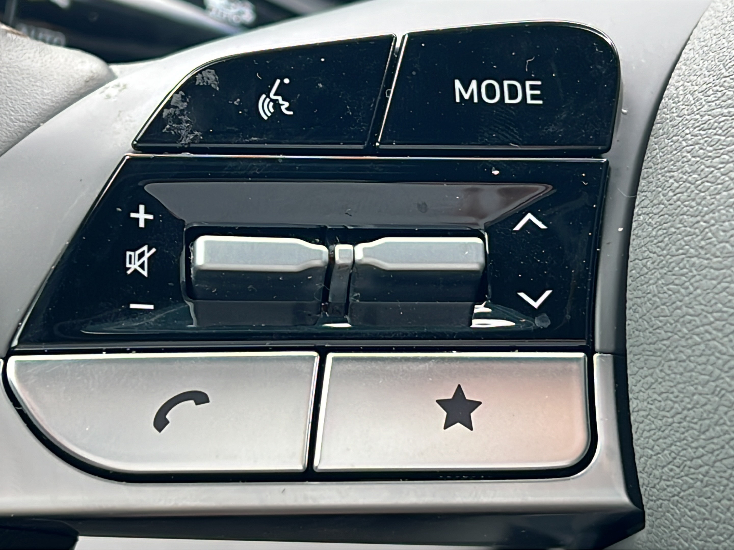 Certified 2025 Hyundai Elantra Sport FWD image 18