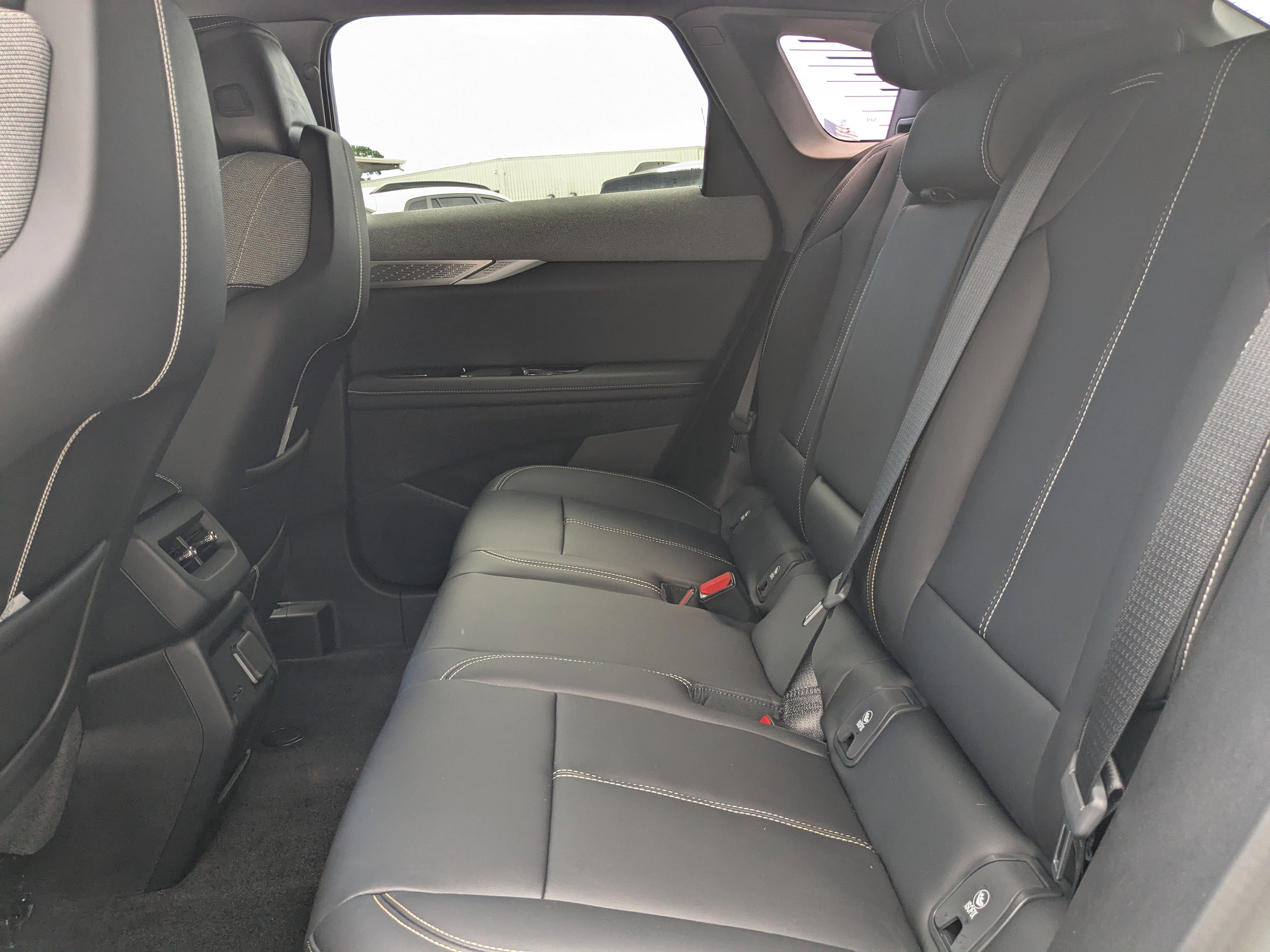 New 2025 Cadillac Optiq Sport 1 image 29