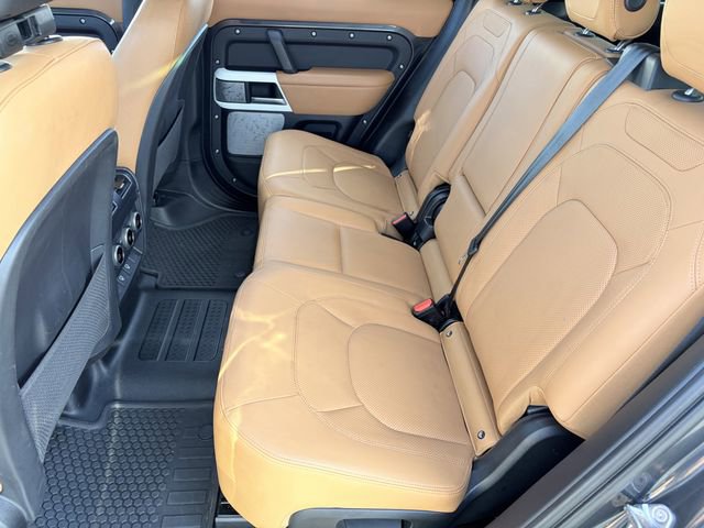 Used 2024 Land Rover Defender 130 S image 24