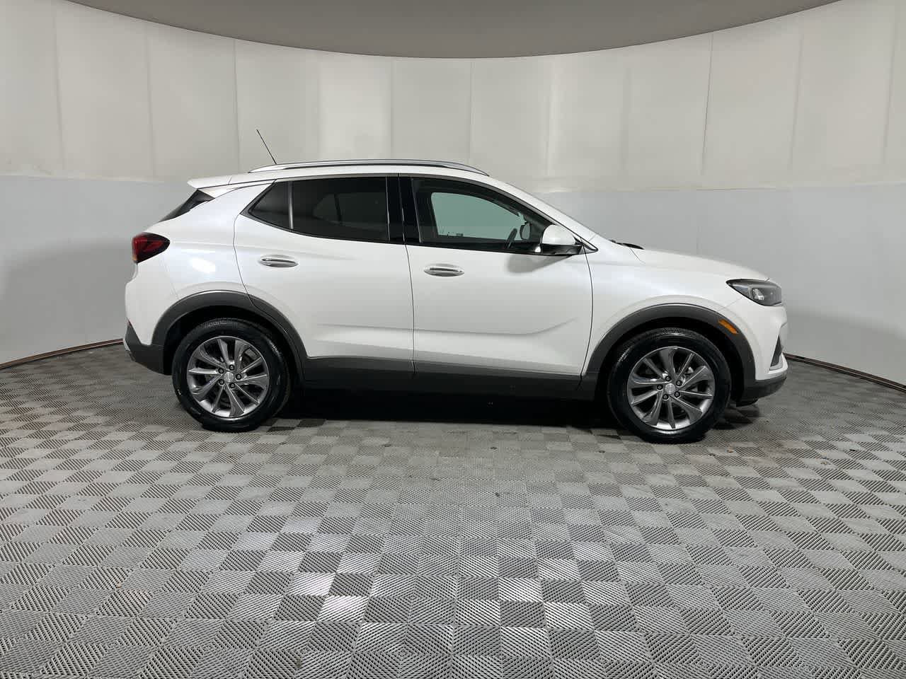 Used 2023 Buick Encore GX Essence w/ Advanced Technology Package FWD image 9