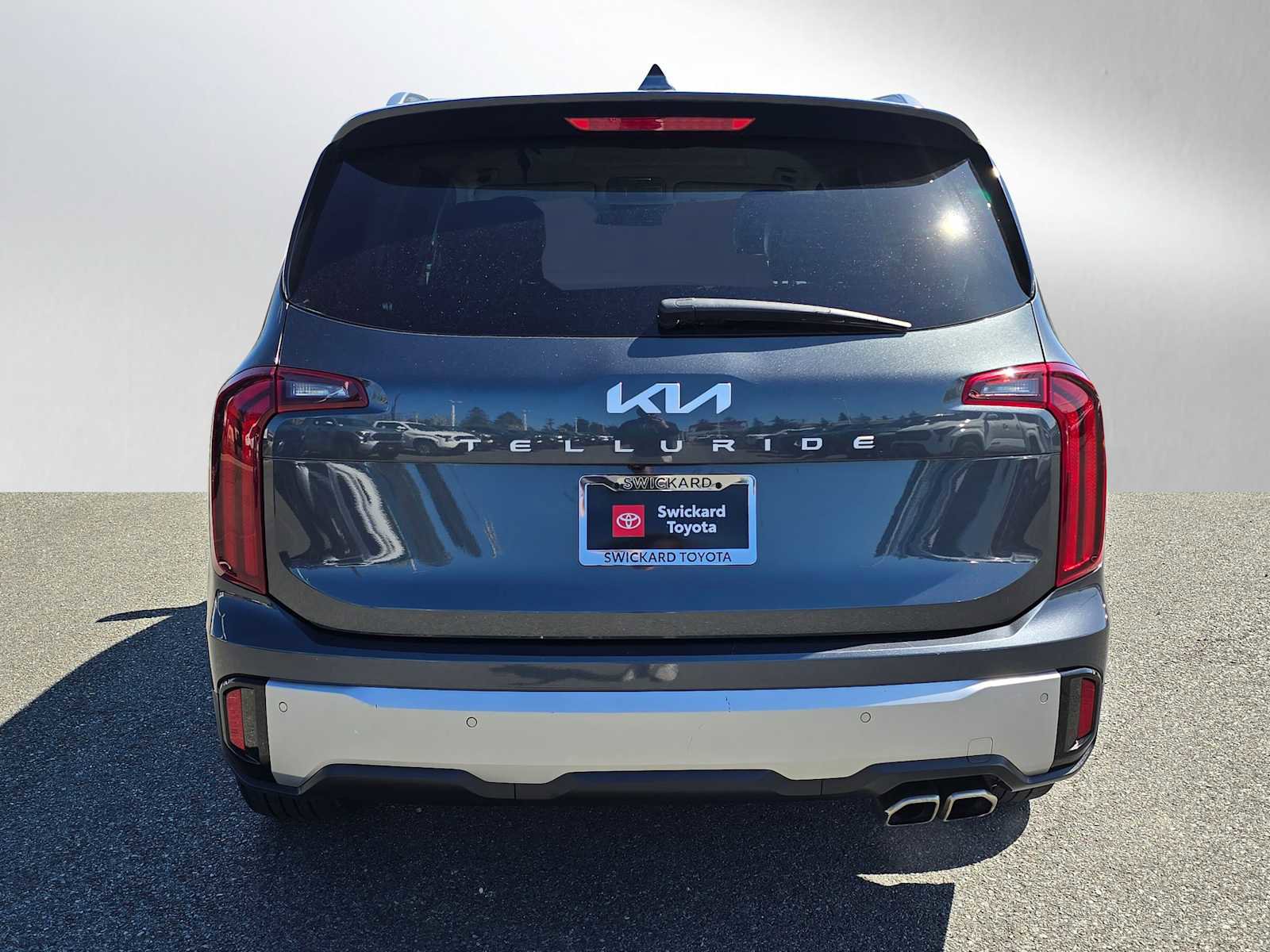Used 2023 Kia Telluride S image 4