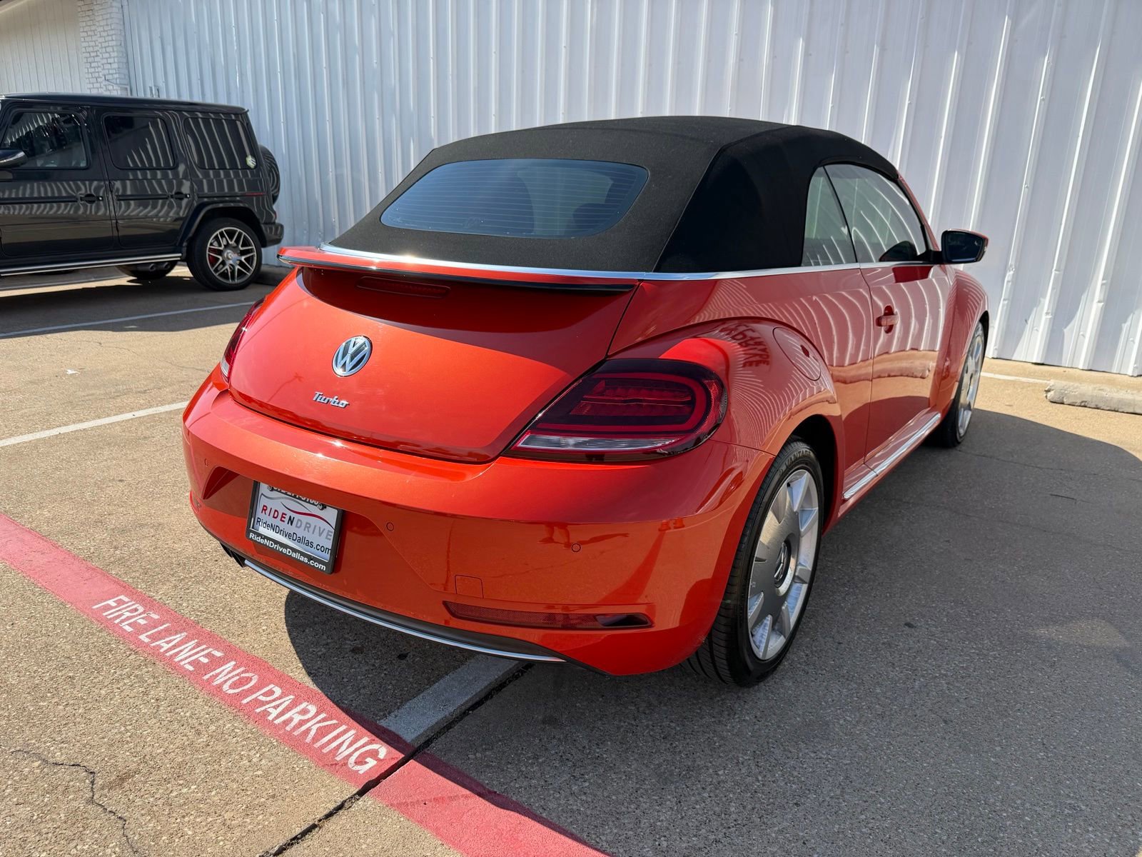 Used 2019 Volkswagen Beetle 2.0T SE w/ SE Premium Package FWD image 20