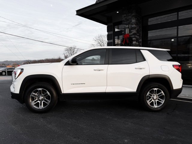 Used 2025 GMC Terrain Elevation image 5