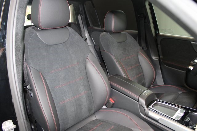 New 2024 Mercedes-Benz GLB 250 4MATIC image 4