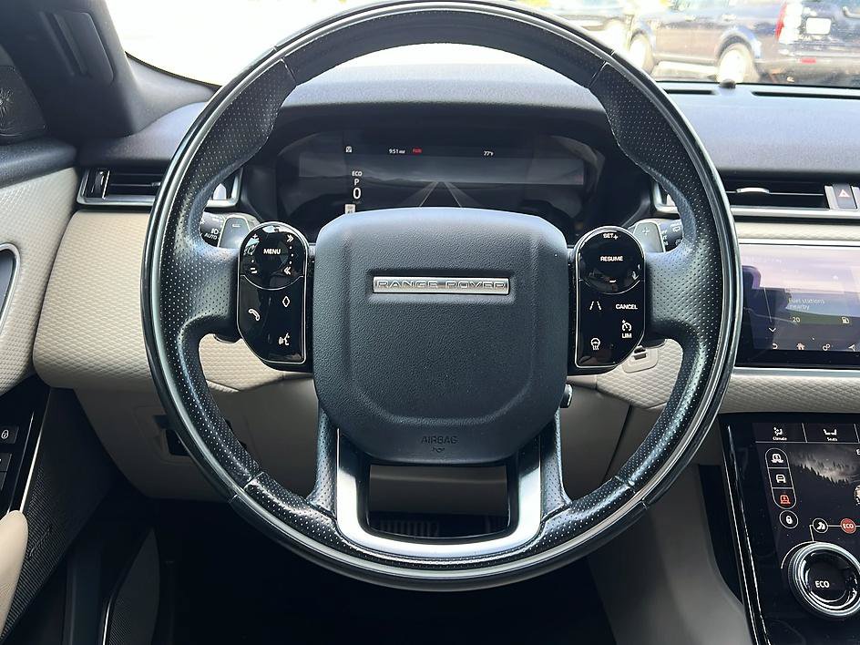 Used 2018 Land Rover Range Rover Velar R-Dynamic SE AWD/4WD image 13