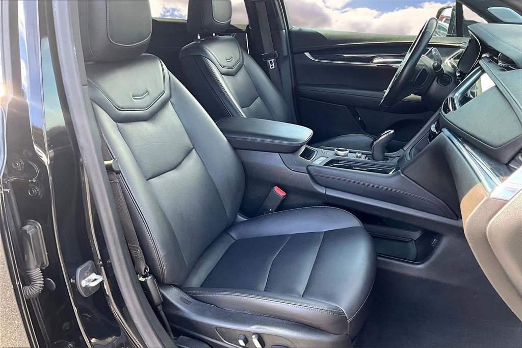 Certified 2023 Cadillac XT5 Premium Luxury w/ Technology Package image 29