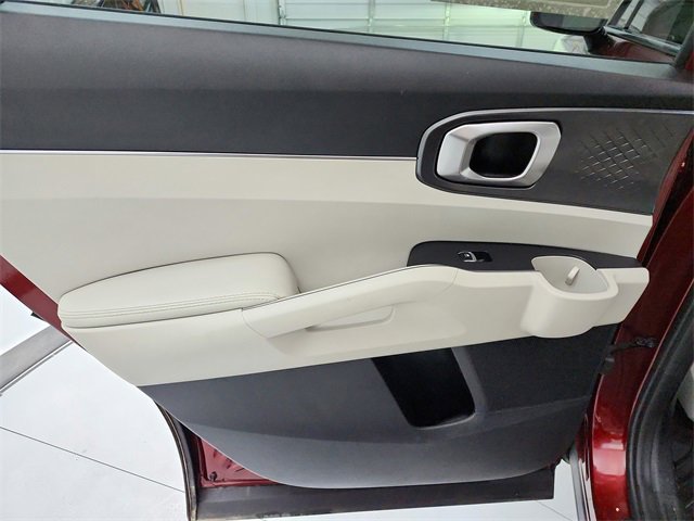 Used 2025 Kia Sorento S w/ Panoramic Sunroof Package image 31