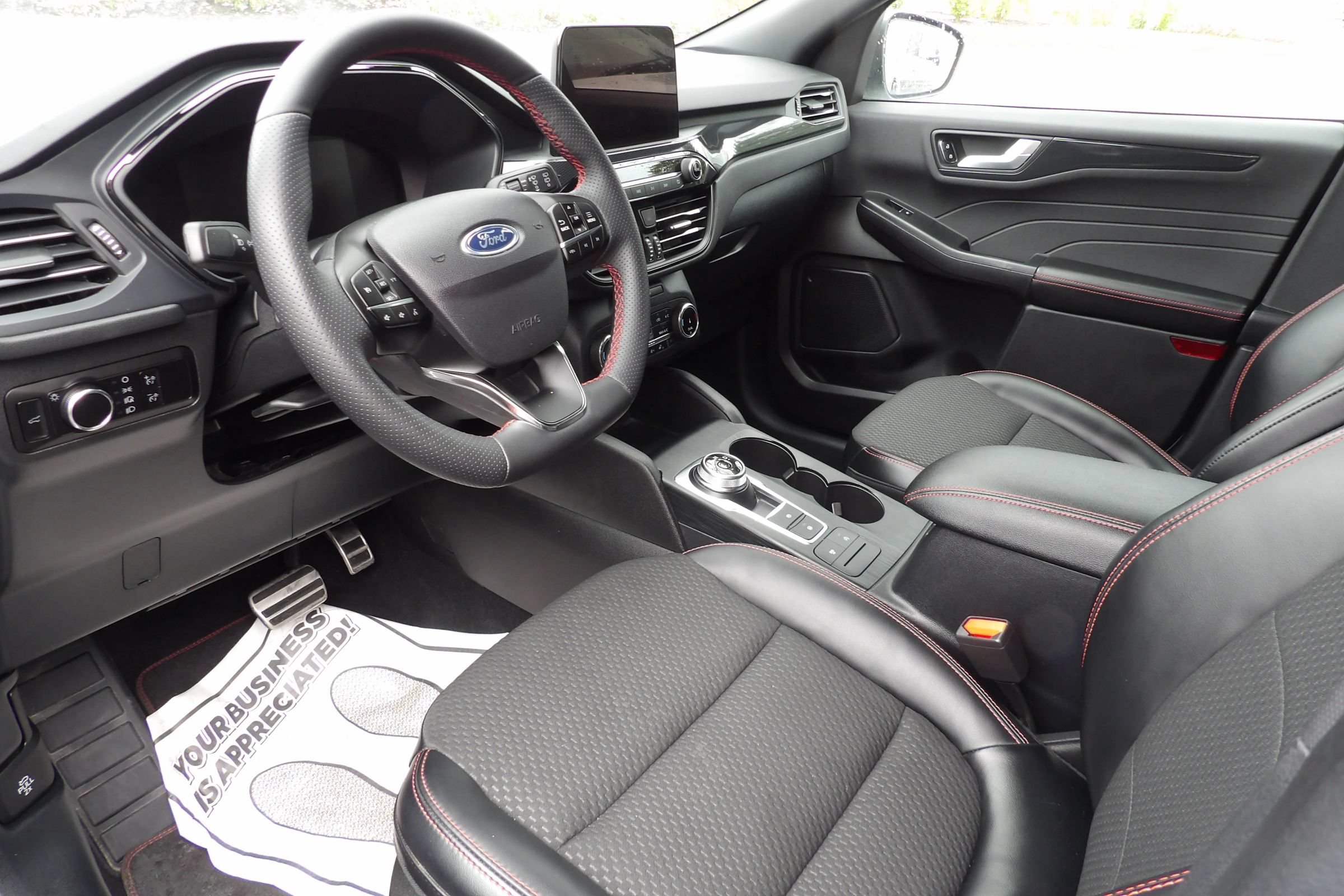 Used 2023 Ford Escape ST-Line AWD/4WD image 9