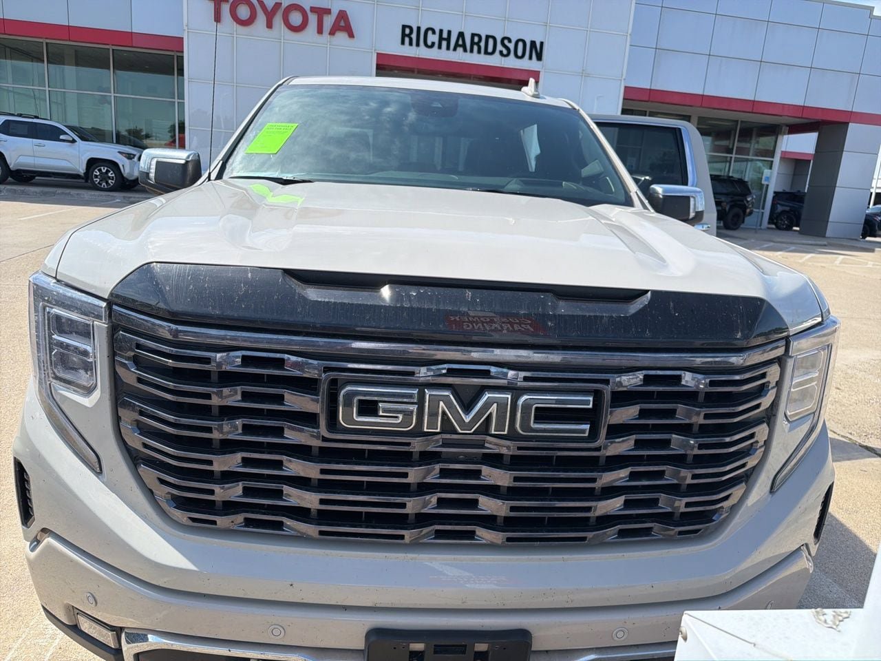 Used 2026 GMC Sierra 1500 Denali Ultimate AWD/4WD image 2