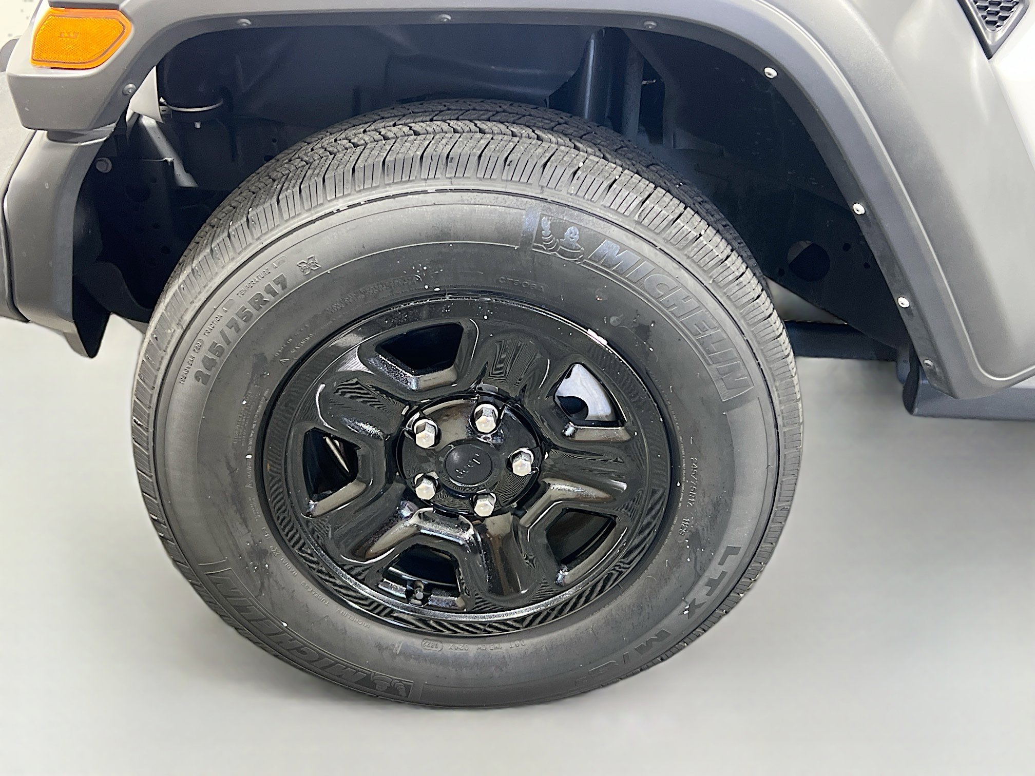 Used 2022 Jeep Wrangler Sport image 13