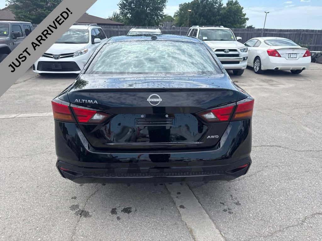 Certified 2025 Nissan Altima 2.5 SV AWD/4WD image 6