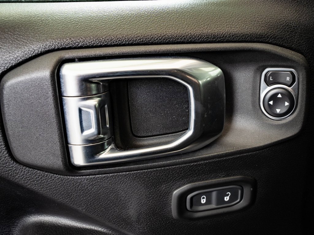 Used 2021 Jeep Wrangler Sport S image 24